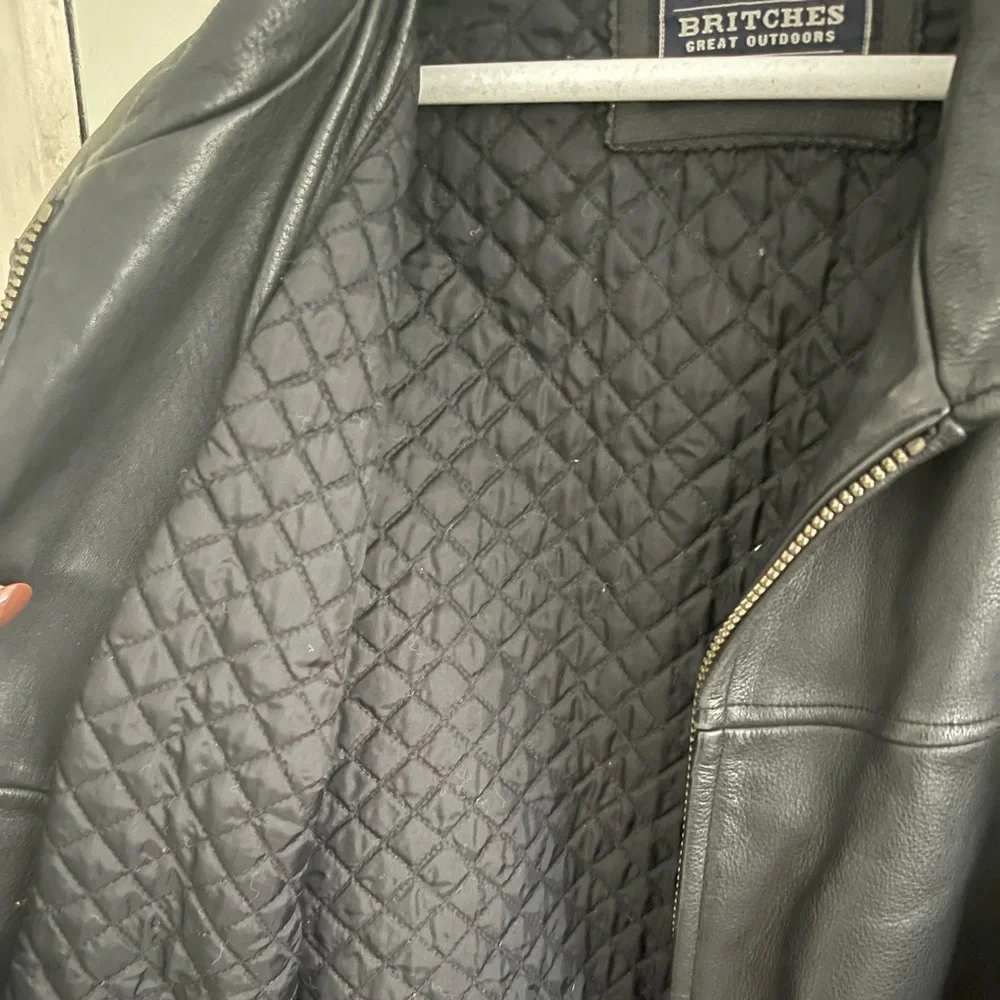 Leather Jacket - Picture 4 of 5